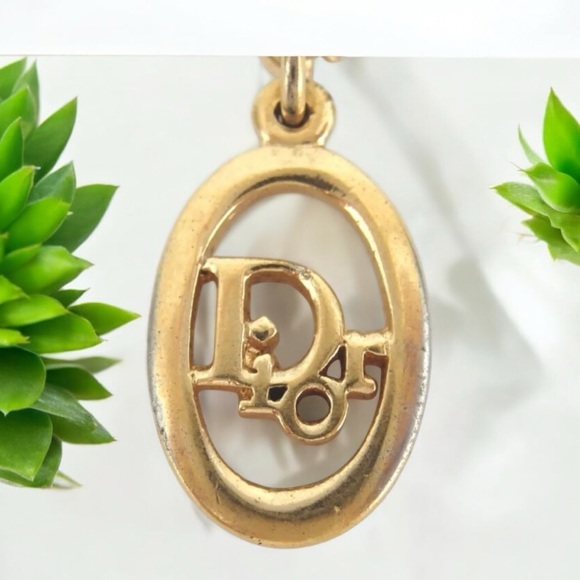 DIOR Signature Necklace ๐ฅ๐ฅ๐ฅ - Picture 5 of 9